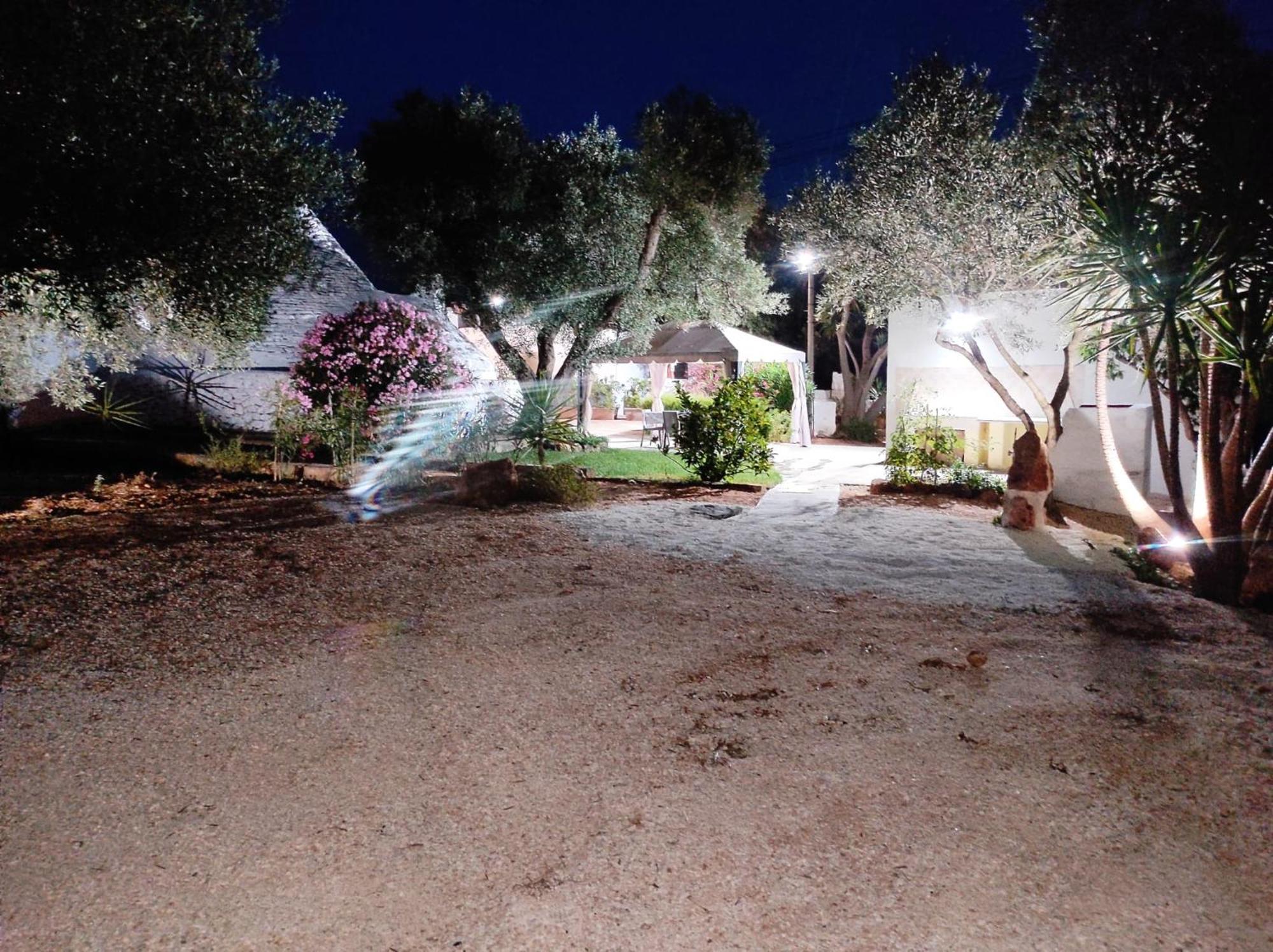Вілла Il Trullo Di Nonno Mingo Чельє-Мессапіка Екстер'єр фото